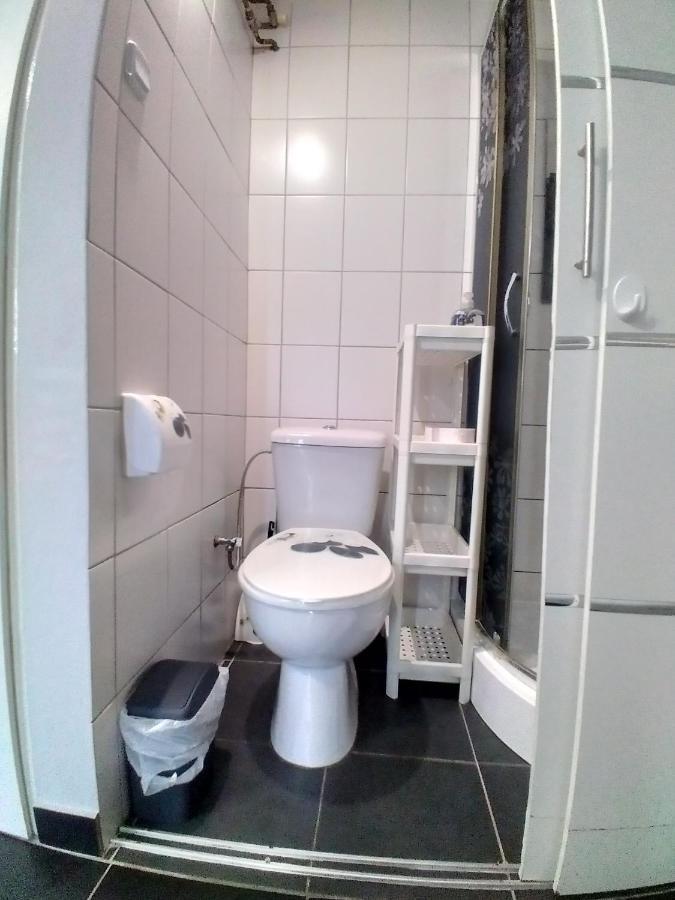 Pokoje Goscinne U Oksany Łagów 外观 照片