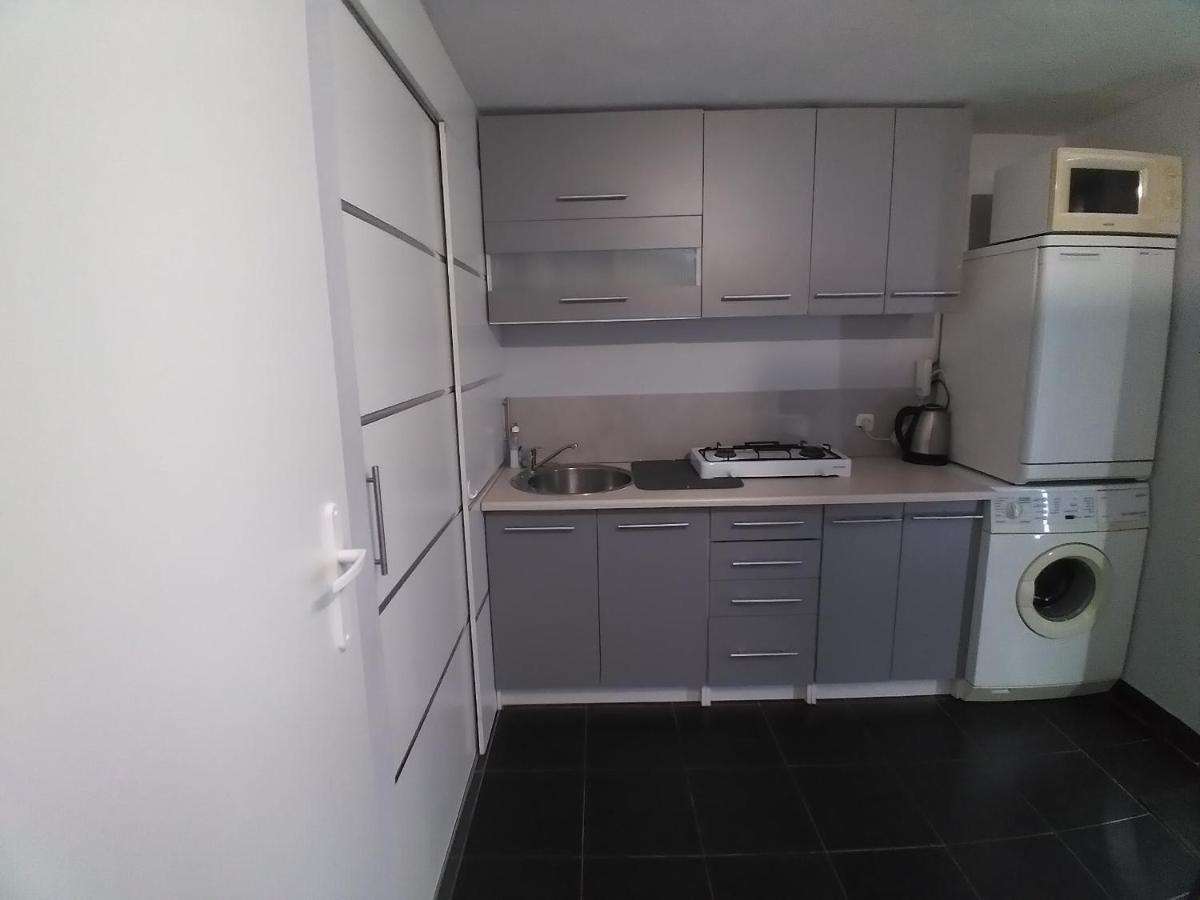 Pokoje Goscinne U Oksany Łagów 外观 照片