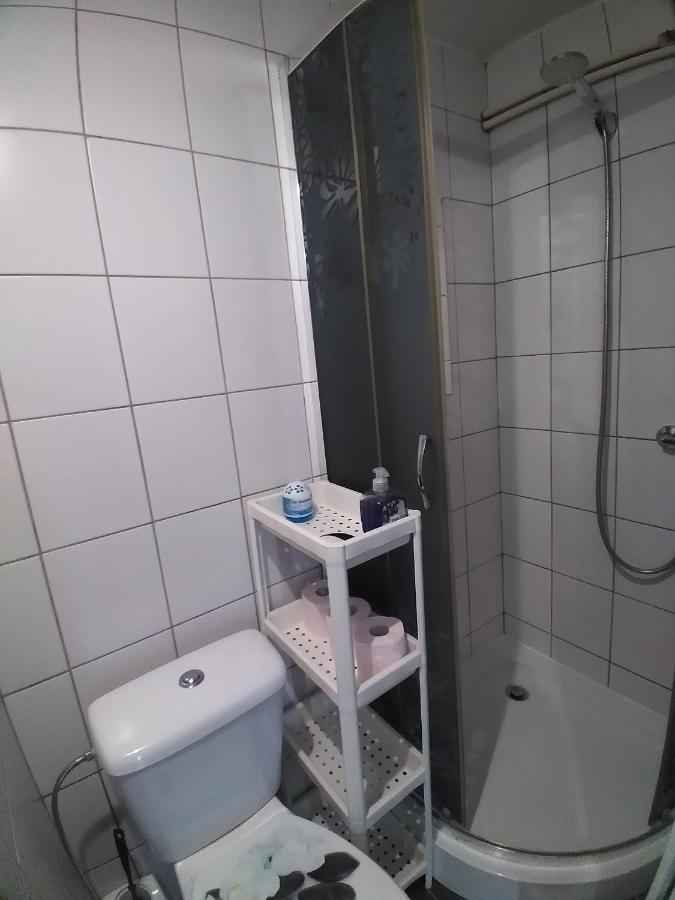 Pokoje Goscinne U Oksany Łagów 外观 照片